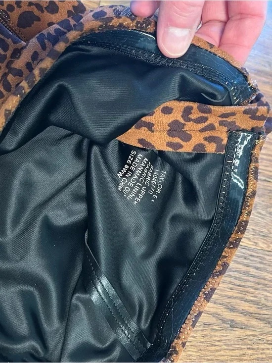 Torrid Leopard Print Knee High Boots Size 8 Wide Calf Block Heel Brown Black - Picture 6 of 8